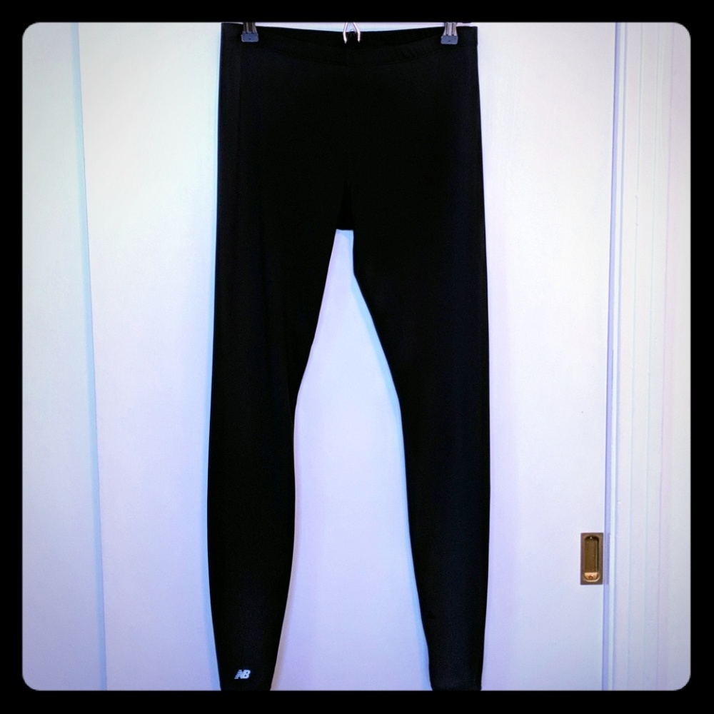 New Balance large black leggings
